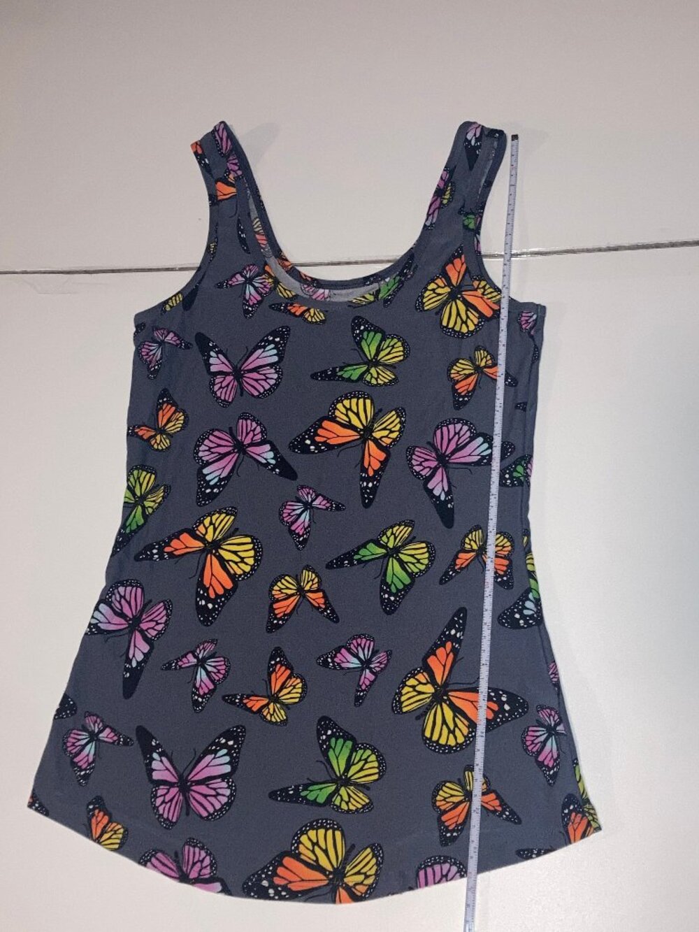 No Boundaries Colorful Butterfly Print on Grey Scoop Neck Tank Top Medium